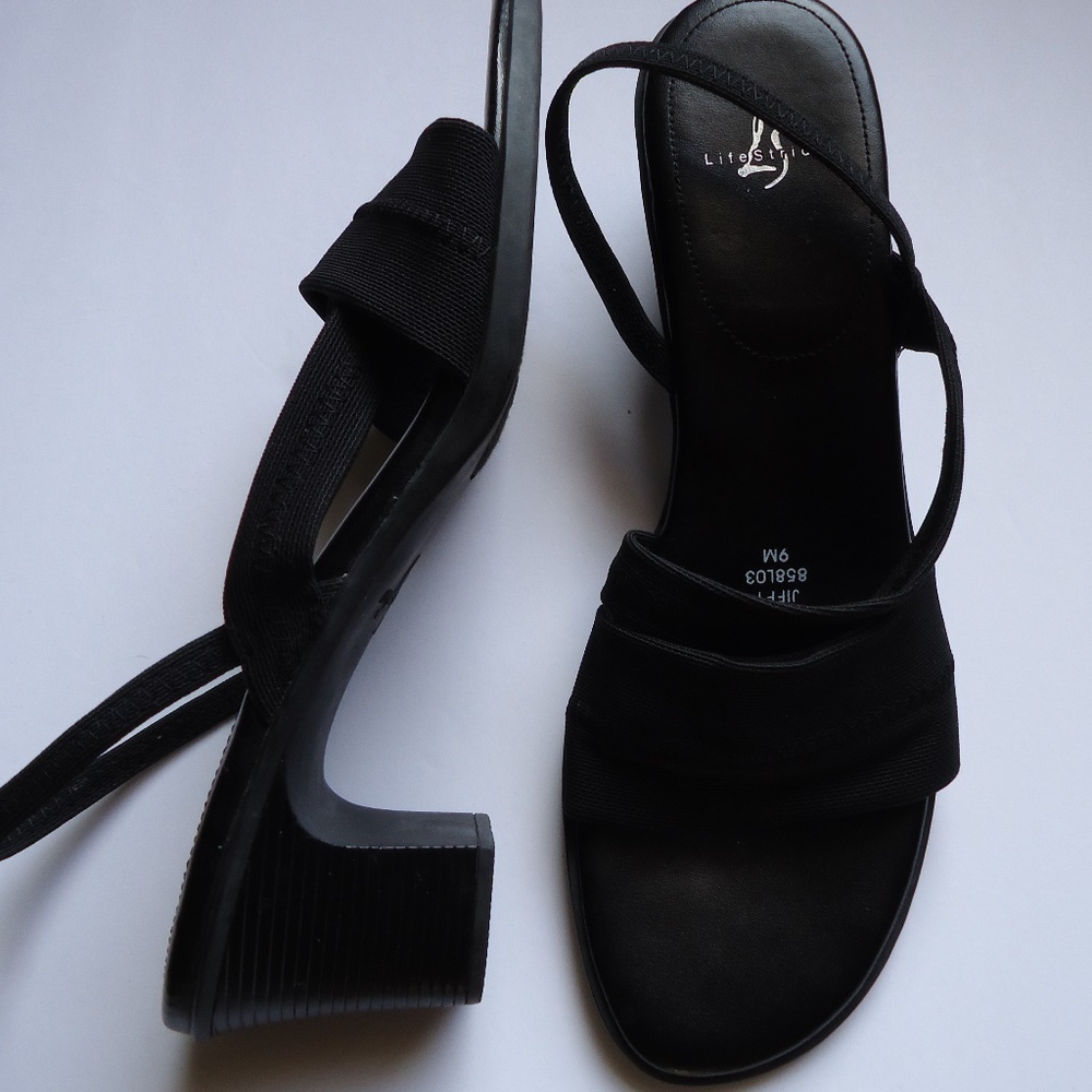 SIZE 9 M.LIFE STRIDE JIFFY BLACK OPEN TOE SANDALS